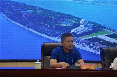 长沙市教育局学生工作处曾社雄主任